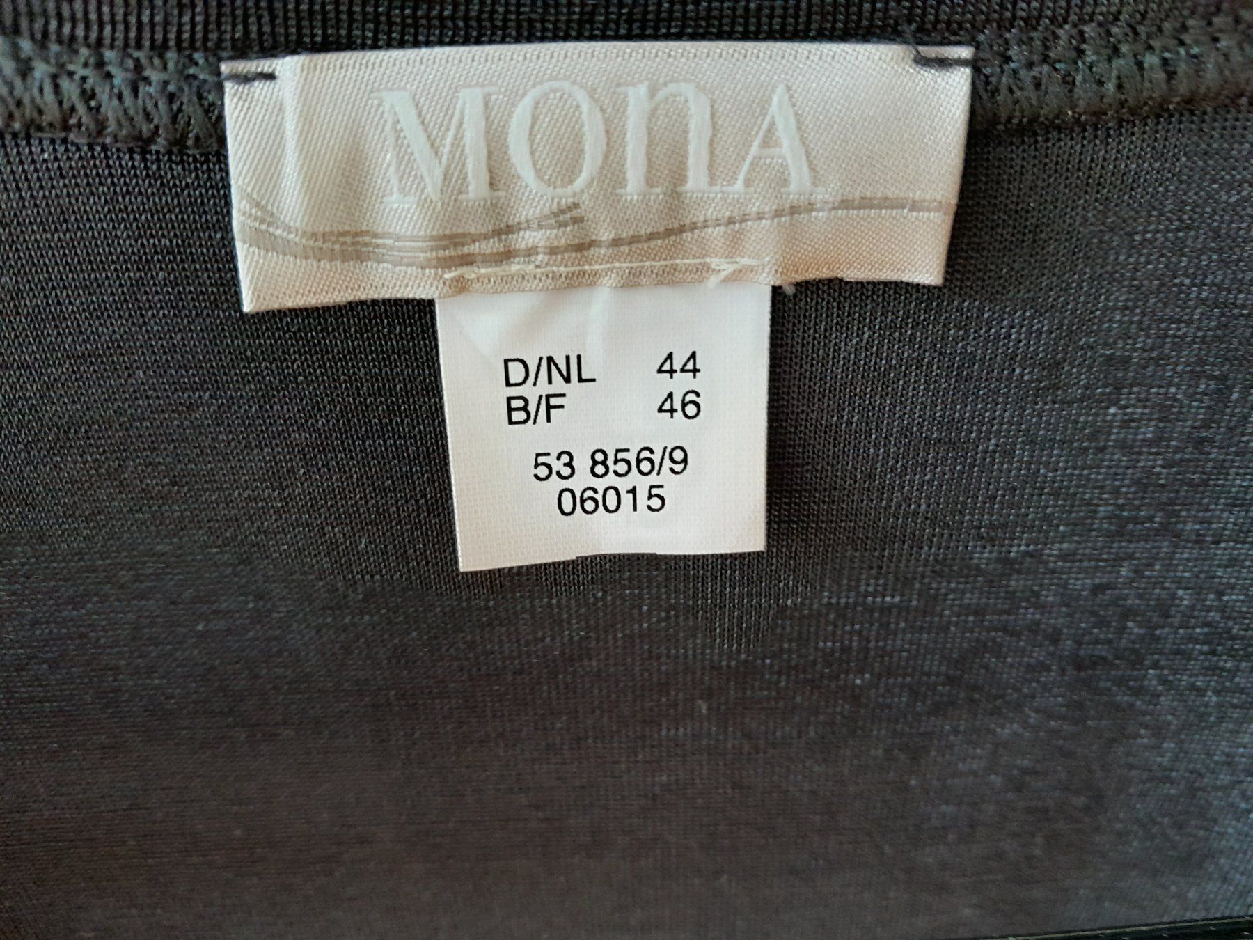 T-Shirts: Top 44 neuf – Neu (gemäss Beschreibung) aus Charmey (Gruyère) von Laulau.sansan 2