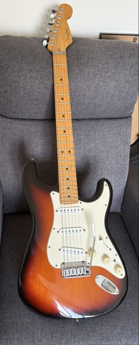 Fender Musikinstrumente: Fender Stratocaster USA 96, 50th anniversary – Gebraucht aus Fribourg von benoitoberson