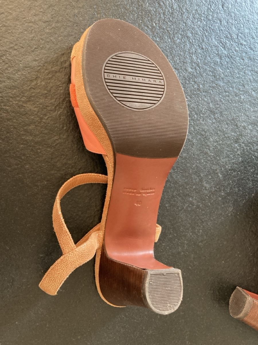 Chie Mihara Scarpe da donna: Ledersandale – Nuovo (secondo la descrizione) da Evilard venduto da PascaleAntoinette 1