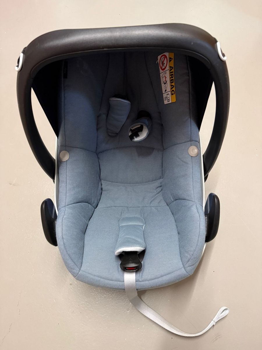 Maxi-Cosi Auto-Kindersitze: Maxi Cosi Pebble mit Isofix Station – Gebraucht aus Amriswil von Ka_Sc