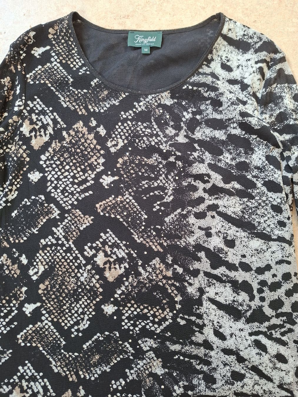 T-shirt: Kingfield Shirt, Gr. M, Schlangenmuster – Usato da Klingnau venduto da vollmond36 3