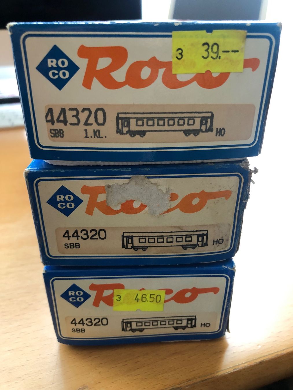 Roco Modellini di ferrovie: Roco SBB 3er Set 44320 NEU – Nuovo (secondo la descrizione) da Ostermundigen venduto da Garmin03 2
