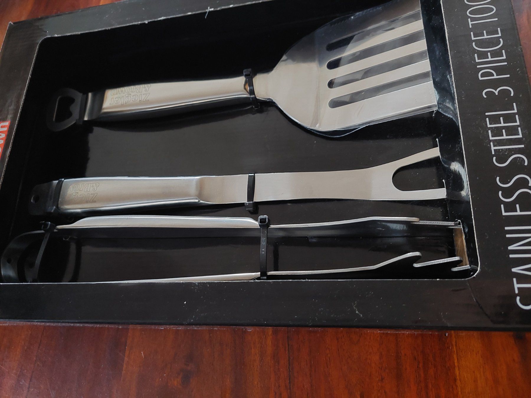 Set di posate: Ziegler & Brown BBQ-Besteck / Grillbesteck 3er-Set – Nuovo e nell'imballaggio originale da Beckenried venduto da Havacola 3