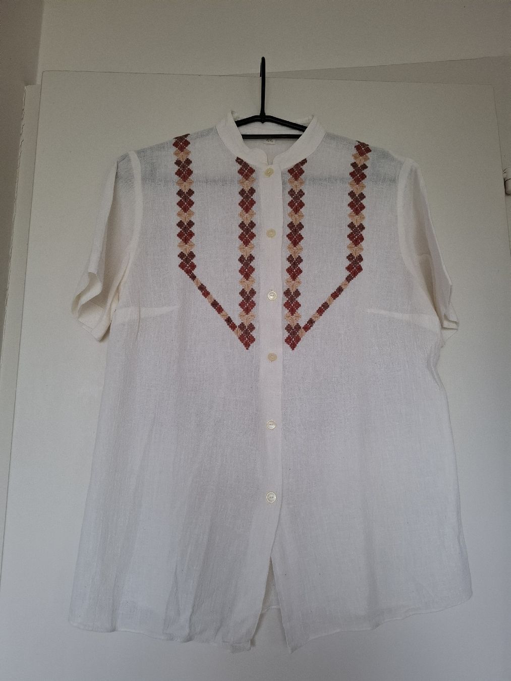 Camicette: Chemise artisanale roumaine – Nuovo (secondo la descrizione) da La Tour-de-Peilz venduto da Marin_nette