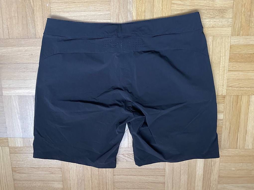 Pantaloni: Kurze Wanderhose – Usato da Düdingen venduto da RiBruger 1