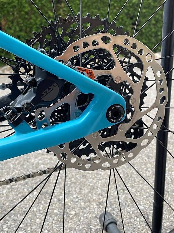 Velos: VTT semi-rigide 29'' Carbone – Gebraucht aus Ursy von Avid 3