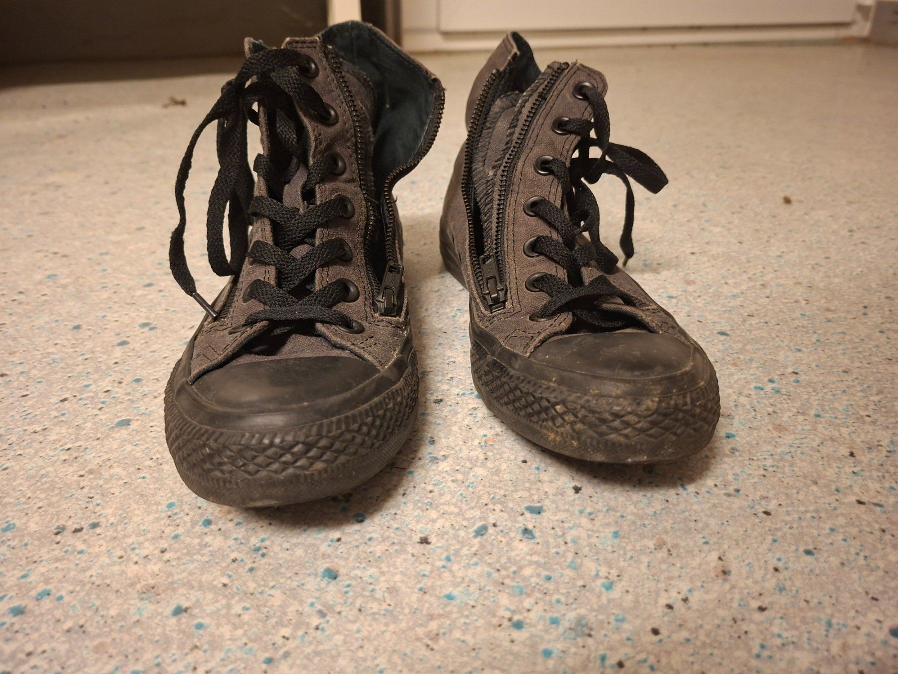 Converse Damenschuhe: Converse – Gebraucht aus Meikirch von tam_q9qq 1