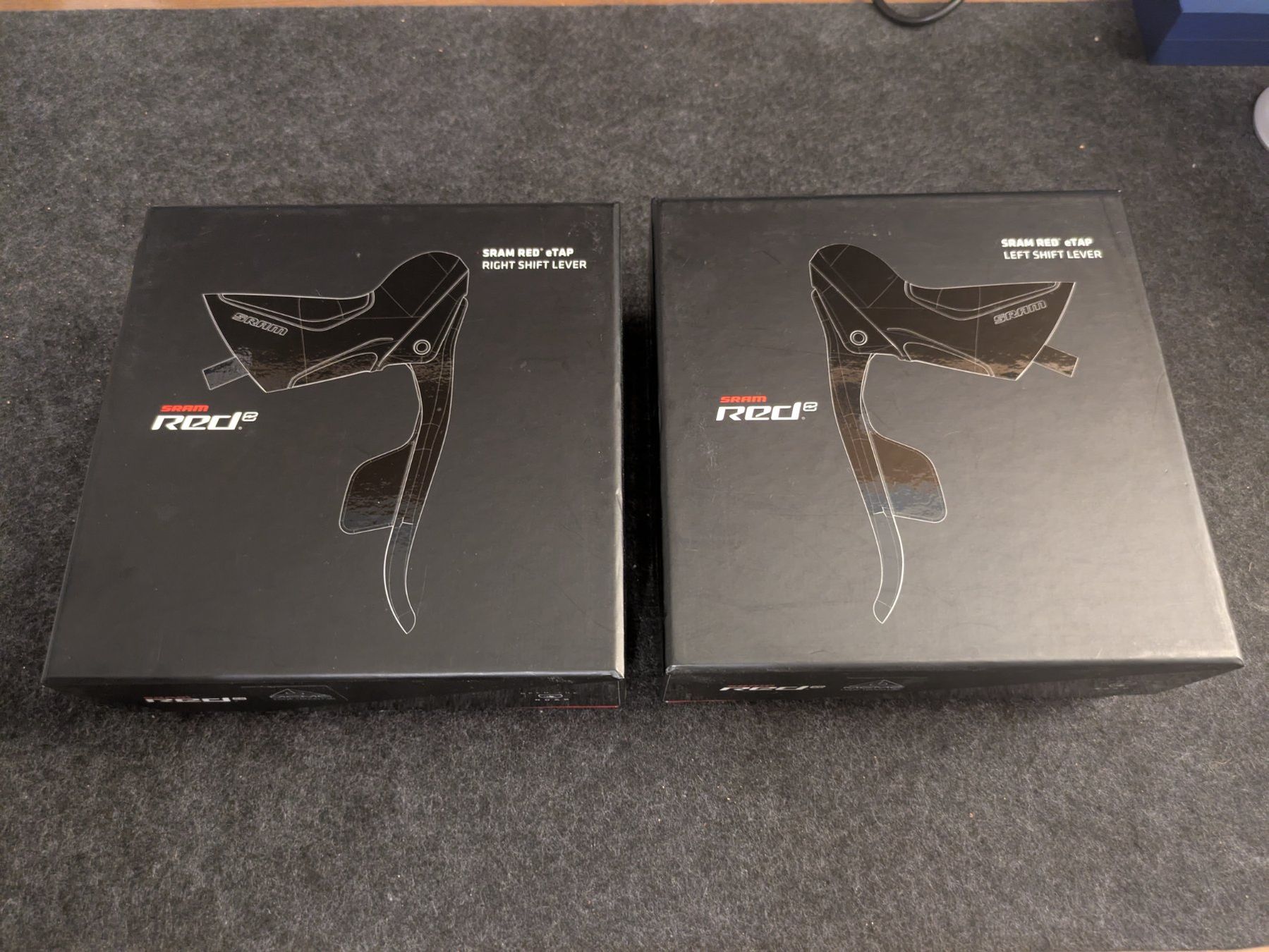 Sram Pezzi di ricambio: SRAM RED eTap Shift Levers Set (Left & Right) / Schalt-/Brem – Usato da Basel venduto da Greutzi 1
