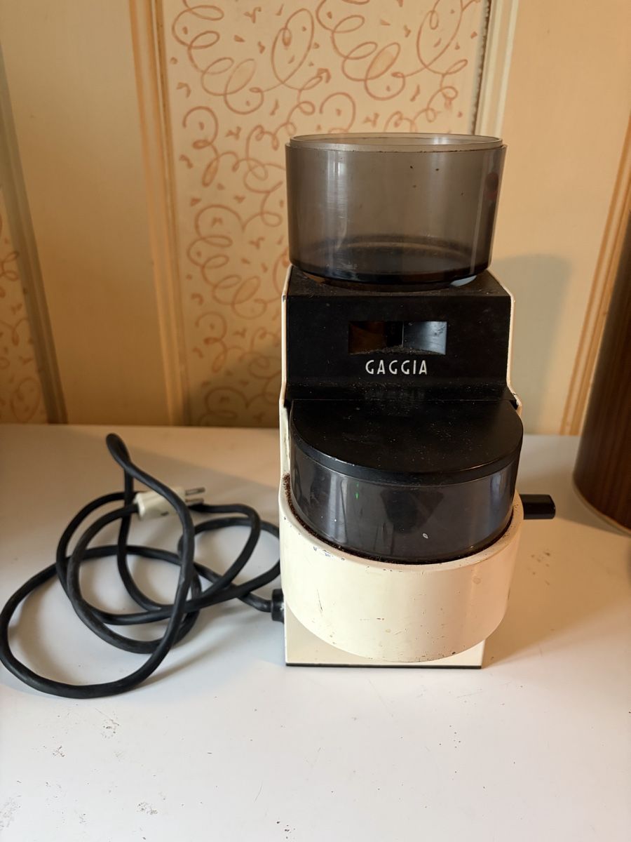 Gaggia Macchine per caffè & Macchine per espresso: Moulin à café Gaggia  – Usato da Orsonnens venduto da cdms57 2