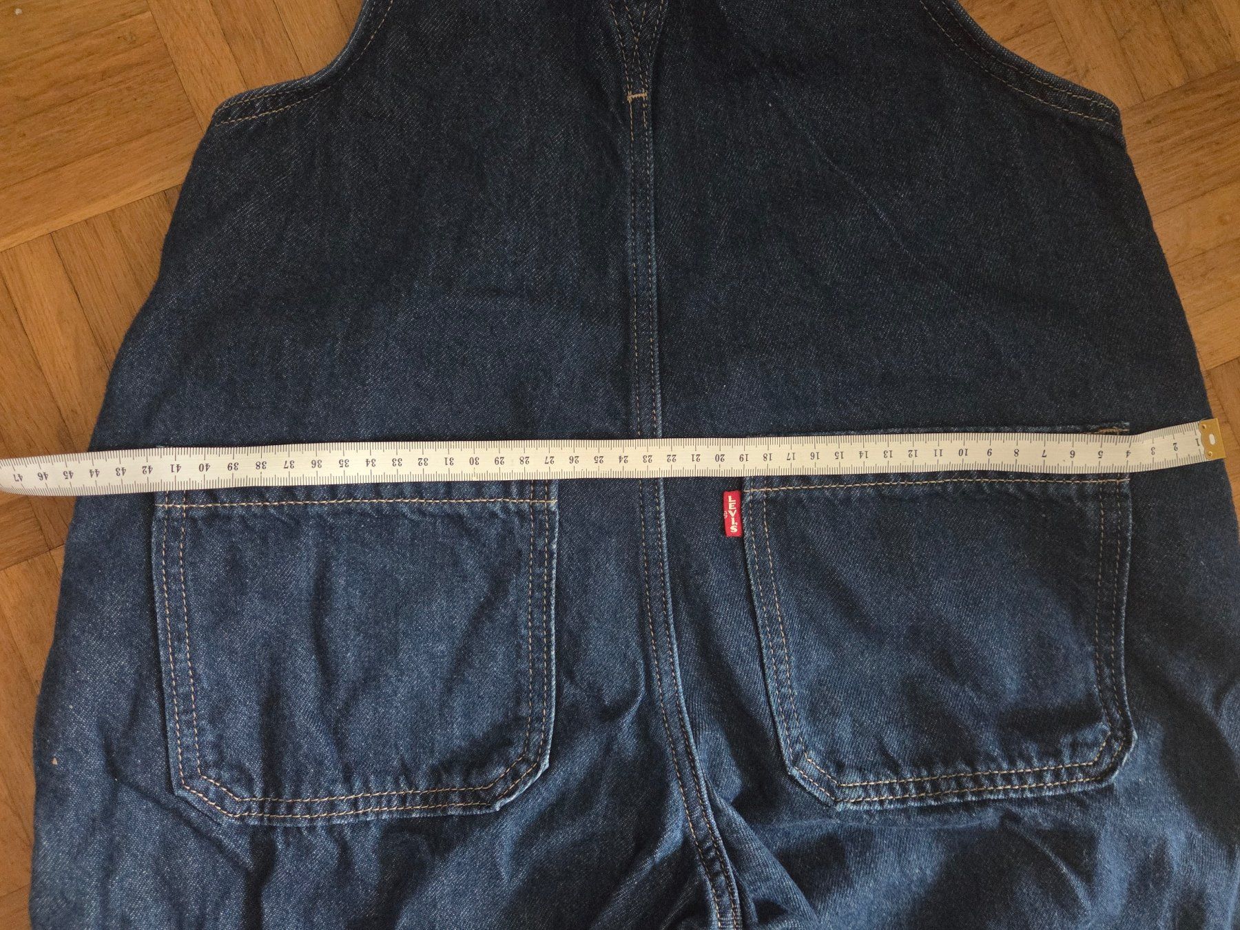Levi's Jeans: Levi's Latzhose Gr. XS – Usato da Basel venduto da grandfamily 4