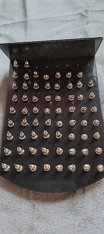 Orecchini pendenti & Orecchini a lobo: Display Ohrstecker Modeschmuck – Nuovo e nell'imballaggio originale da Sulgen venduto da Bmabi