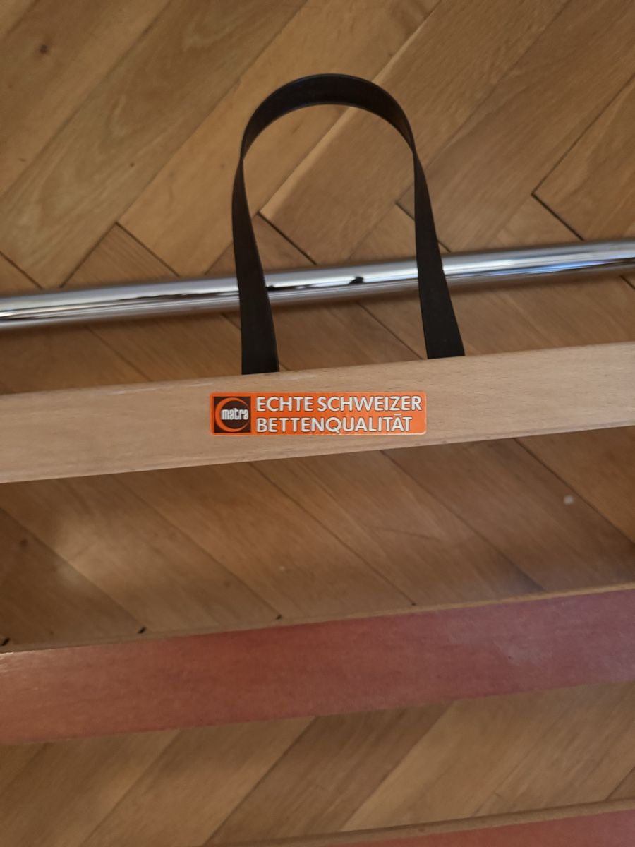 Betten: Schönes Bett roth ähnlich – Gebraucht aus Zürich von gio_yg2z 2