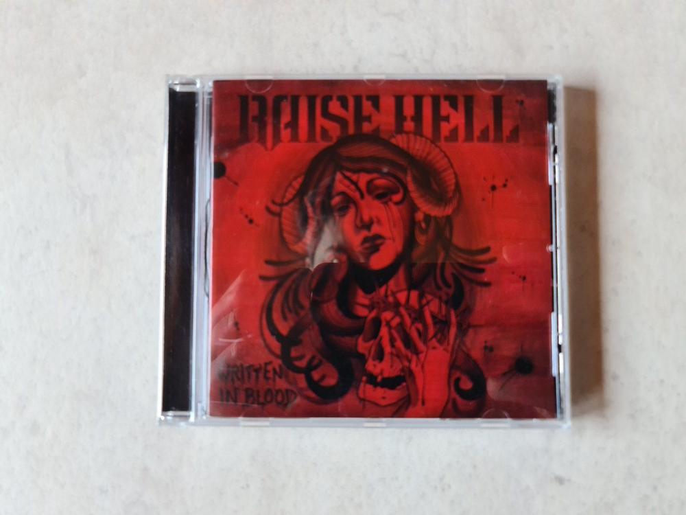 raise-hell-written-in-blood-kaufen-auf-ricardo