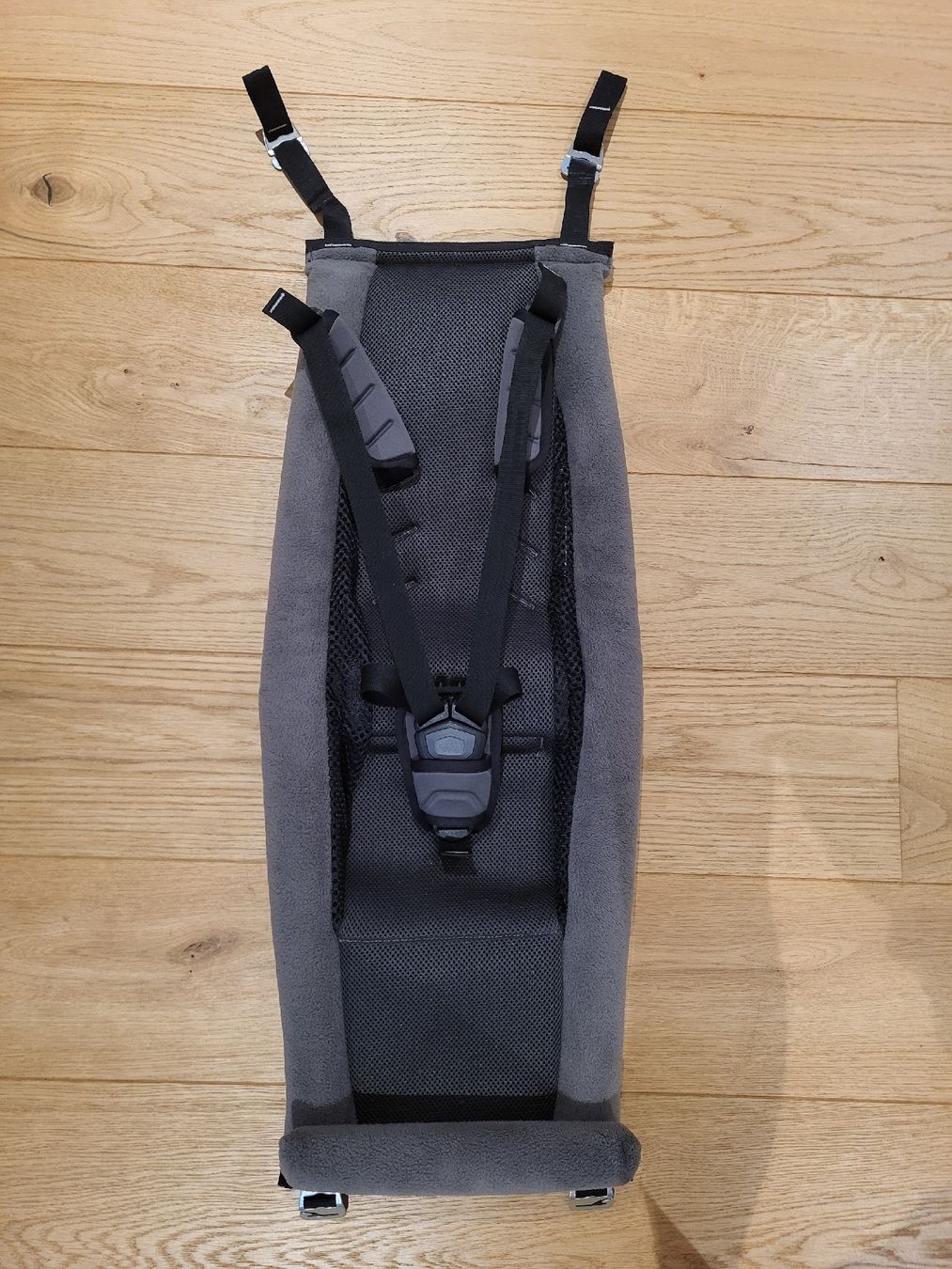Amache: Thule Infant Sling – Usato da Haslen GL venduto da cor_2hlv
