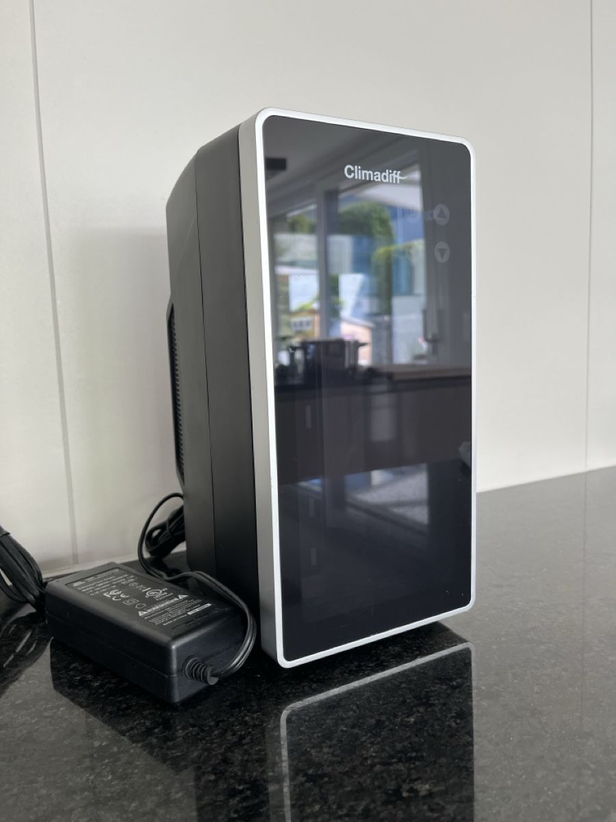 Frigoriferi: Climadiff wine cooler - 1 bottle – Usato da Schindellegi venduto da ire_j7lw