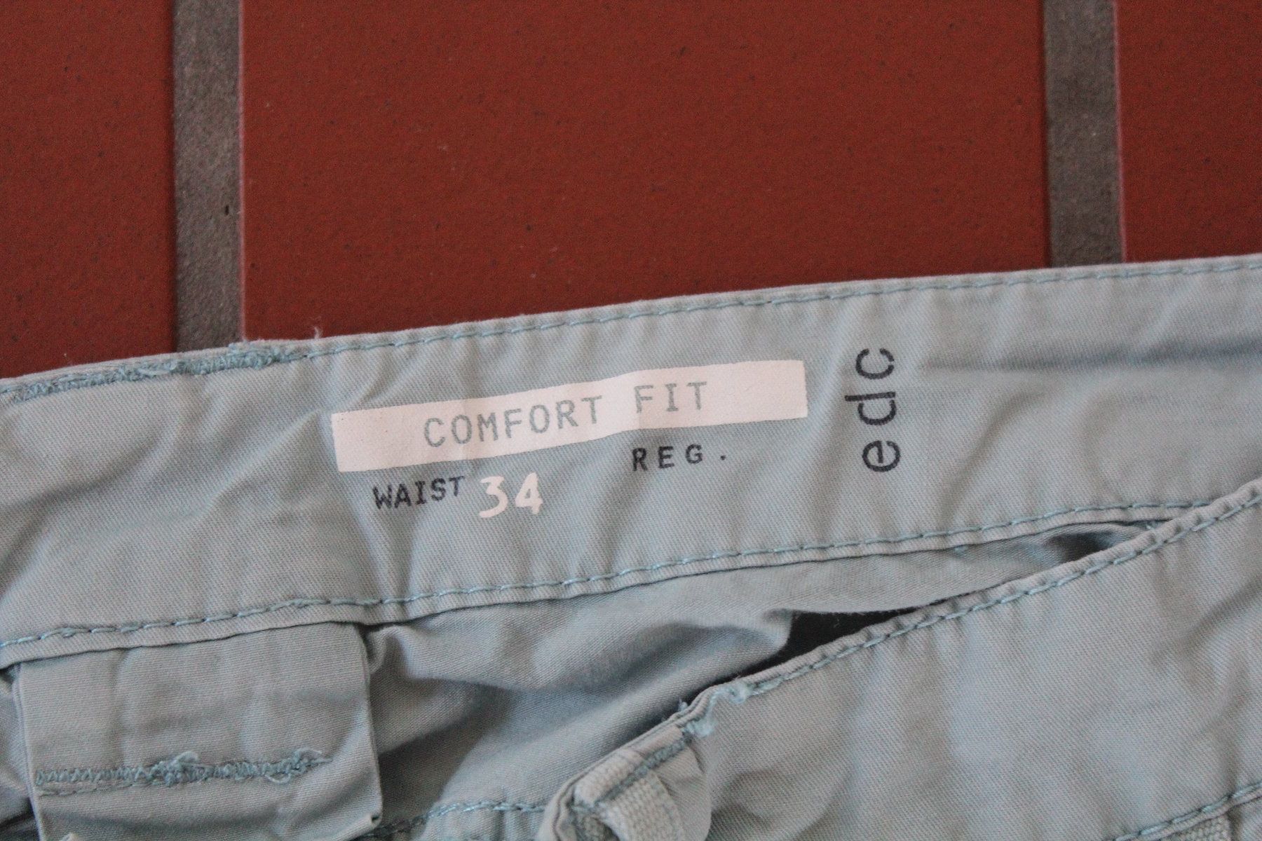 Esprit Pantaloni: EDC bei Esprit Hosen Gr.34/32 – Usato da Zürich venduto da JOD213 1