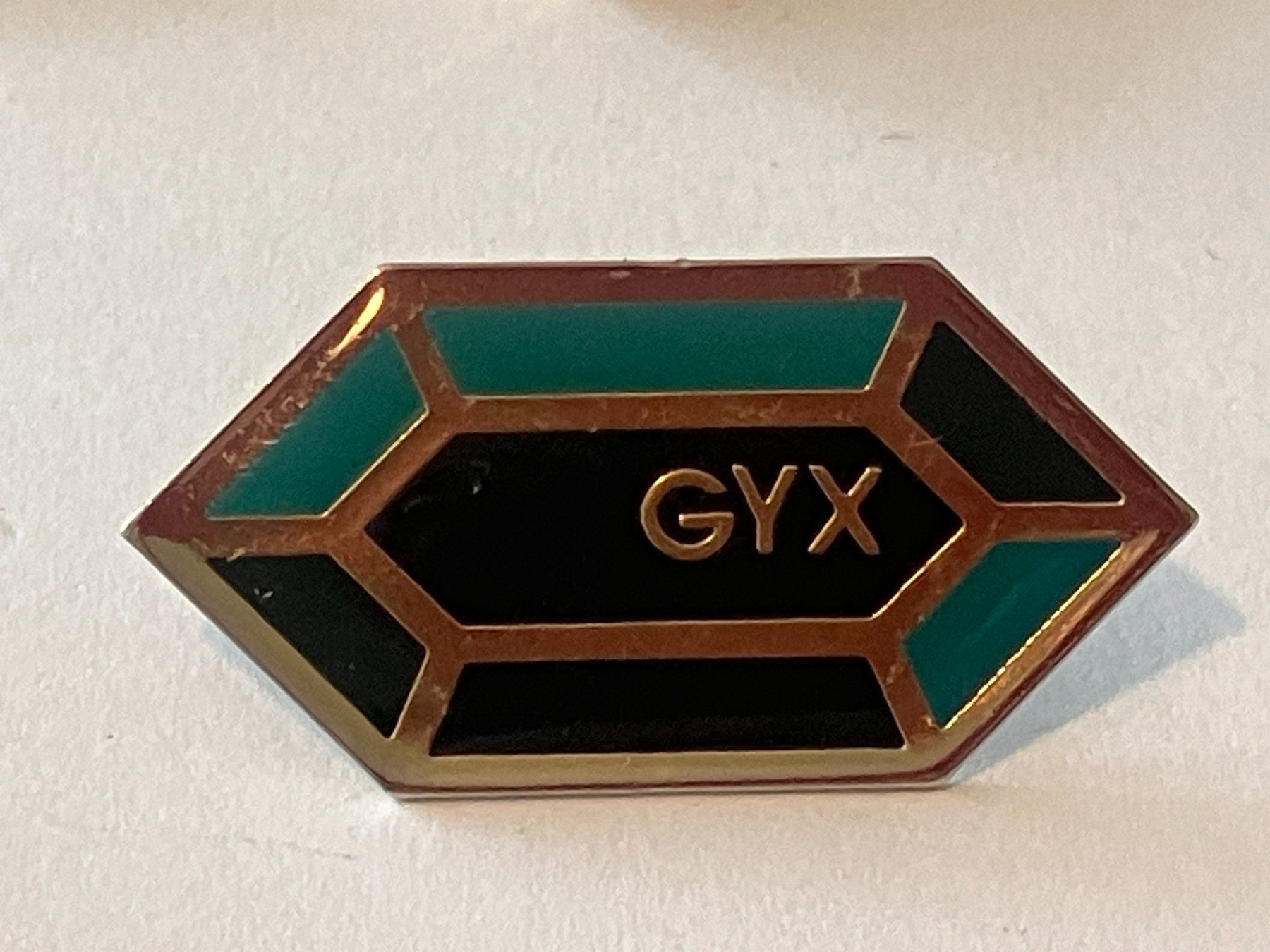 Placchette & Badge: 1 Pin GYX – Usato da Basel venduto da djwwpp
