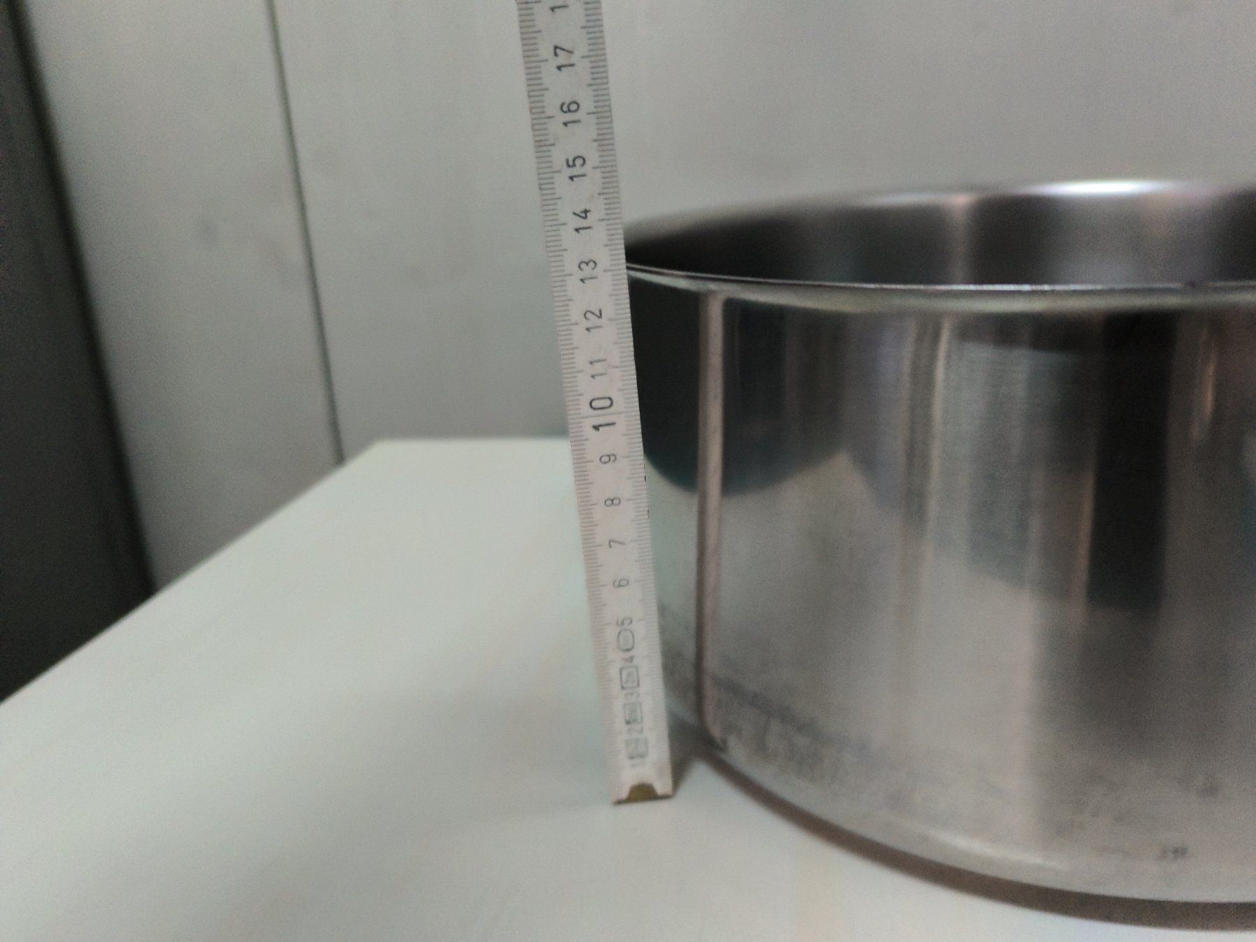 Pentole: Industrie Kochtopf mit Stiel, Durchmesser ca. 23.5 cm – Usato da Wabern venduto da Silencio 3