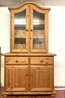 Linth Buffet mit Vitrine, gelaugt und geölt  Höhe 196cm