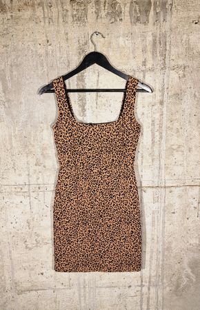 Sommerliches Kleid im Animal-Print, H&M S, neuwertig