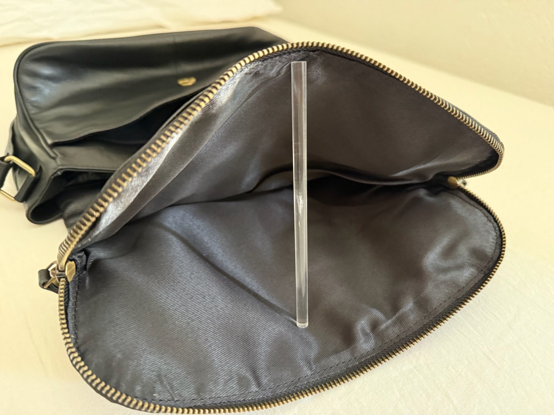 Borse da donna: Betty London - Sac en cuir noir – Usato da Sion venduto da accroshoes 4