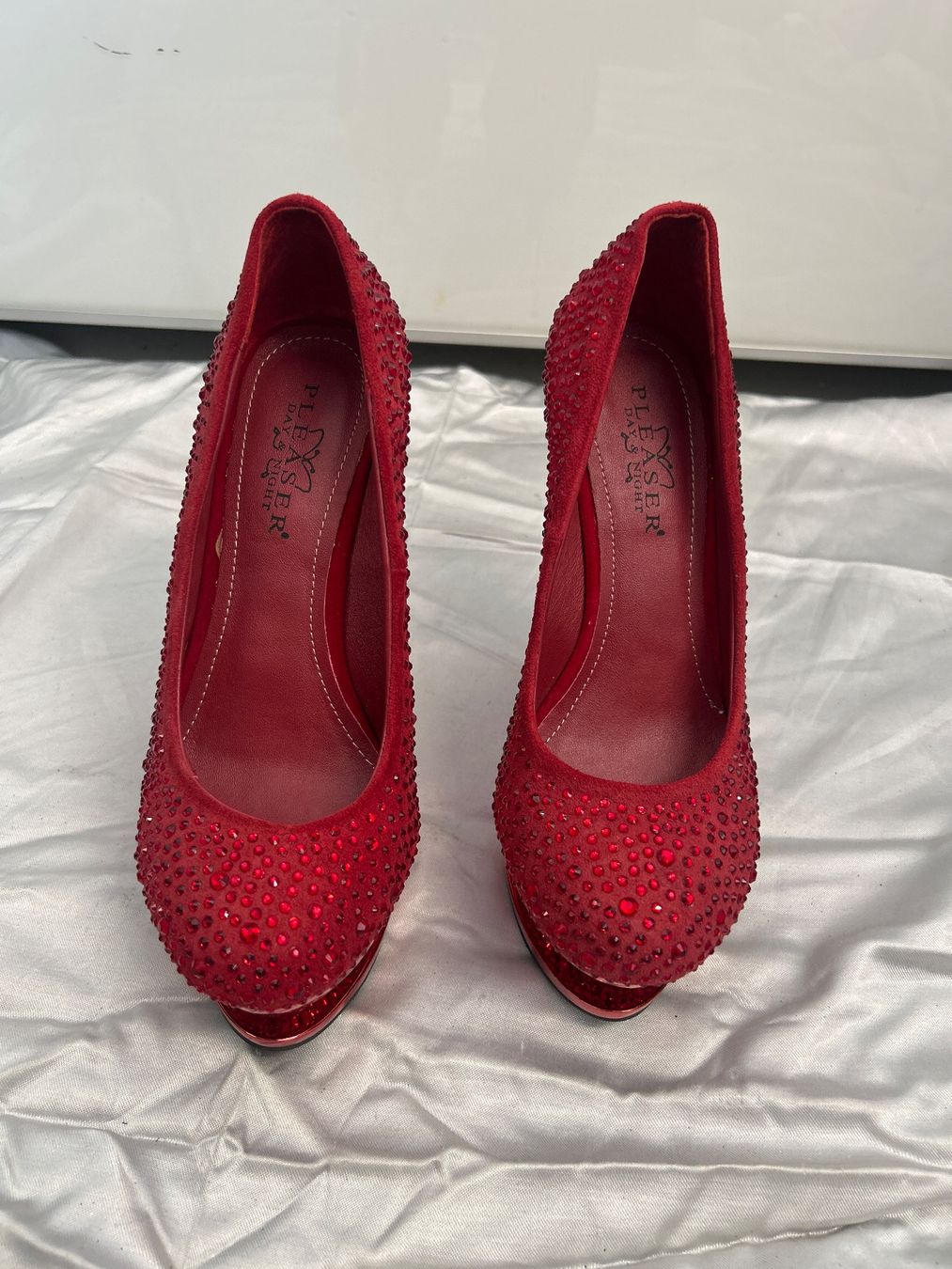 Scarpe da donna: Pleaser Luxus Double Platform Pumps Strauss Rot Gr 36 Neu – Nuovo e nell'imballaggio originale da Regensdorf venduto da Spyke55 3