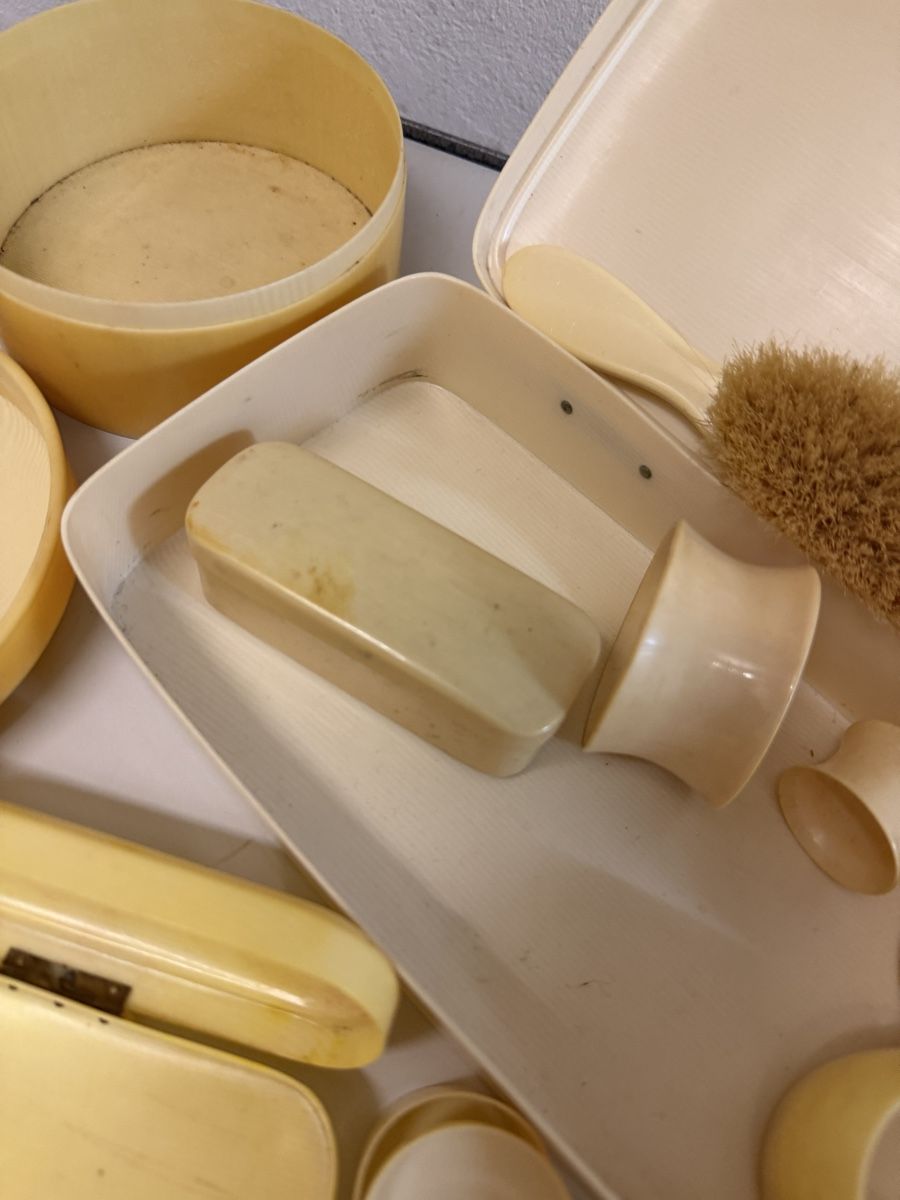 Behälter & Ähnliches: ANTIKE SCHACHTELN SAMMLUNG – Gebraucht aus Basel von zove 2