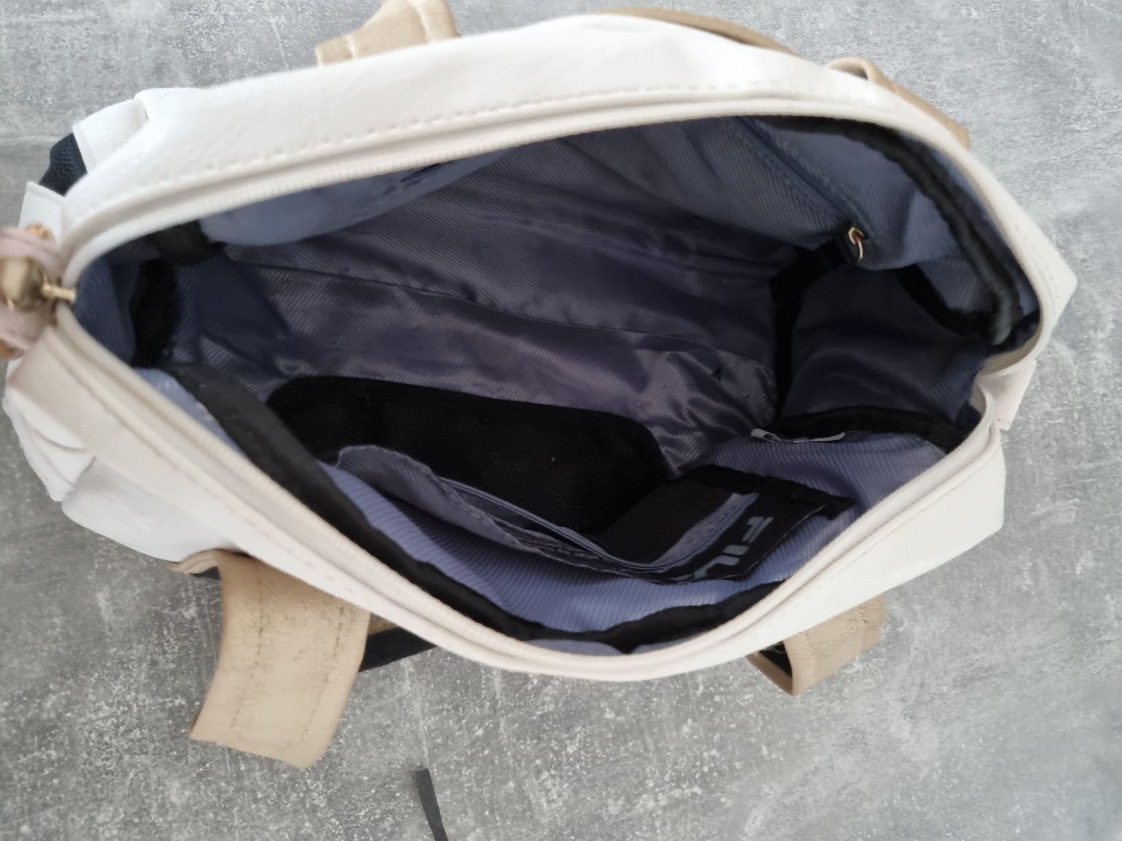 Borse da donna: tasche – Usato da Zuchwil venduto da silvermoon74 1