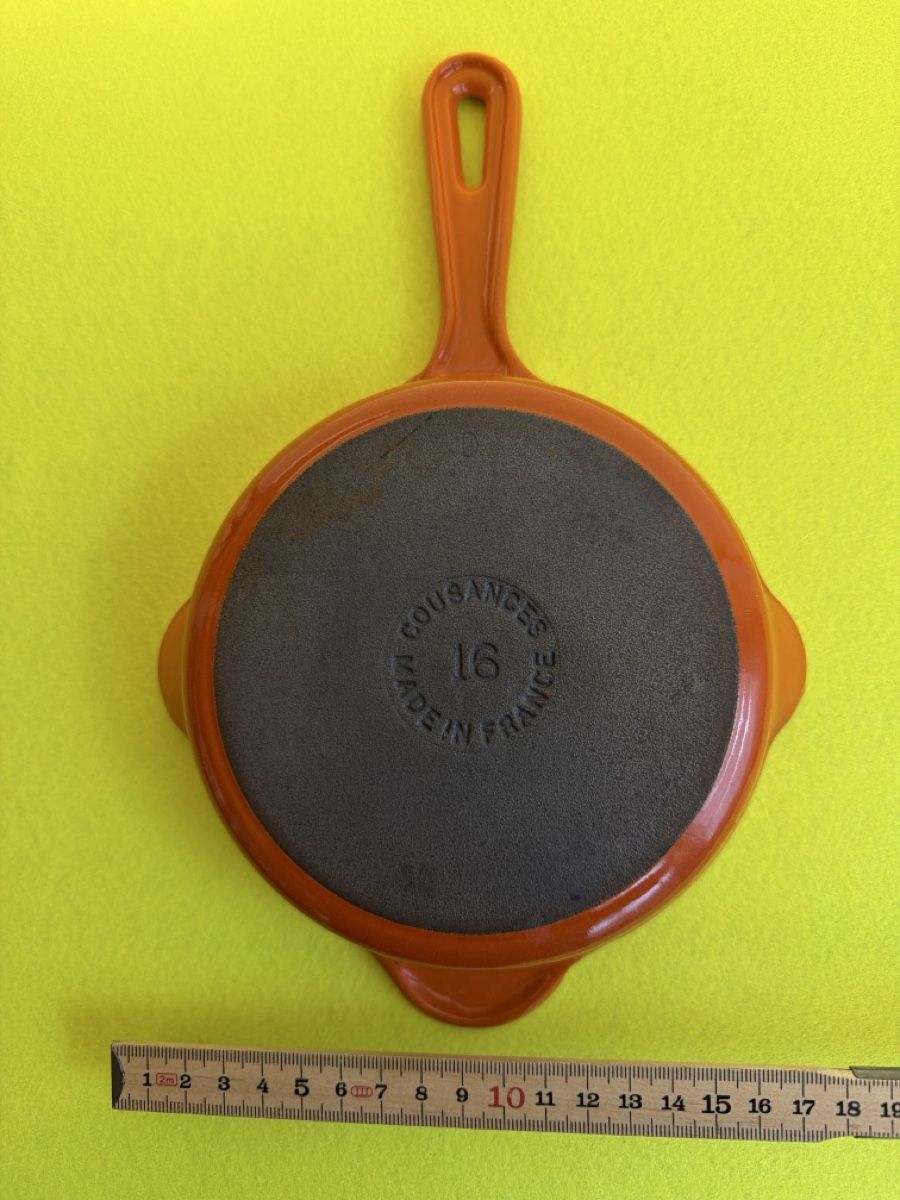 Le Creuset Padelle: Le Creuet Cousances 16 – Nuovo (secondo la descrizione) da Bern venduto da Expo02