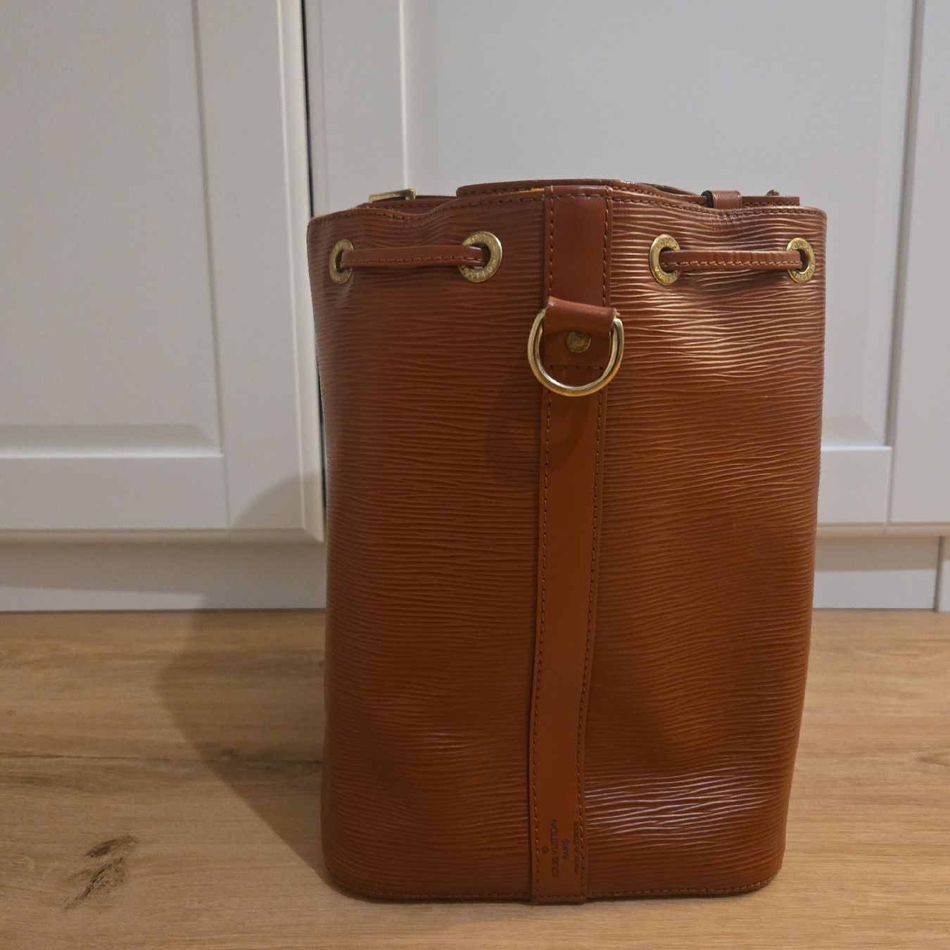 Louis Vuitton Taschen für Damen: Louis Vuitton Petit Noé 1995 – Gebraucht aus Weinfelden von lexamo94 5