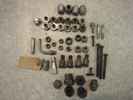 Schrauben , Muttern ,  Oldtimer