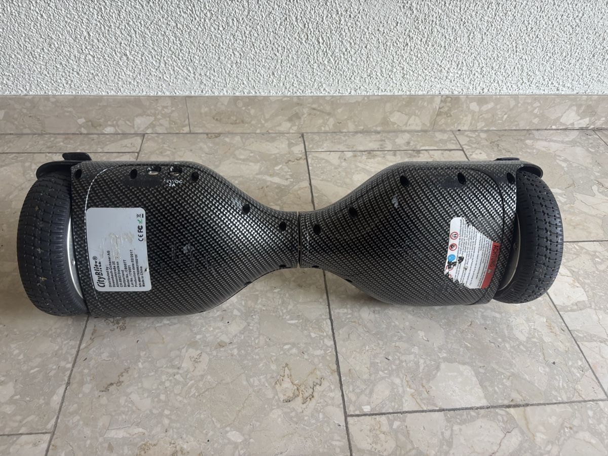 CityBlitz Hoverboard: CityBlitz Hoverboard Carbon Optik guter Zustand – Usato da steinhausen venduto da pat_nc2x 2