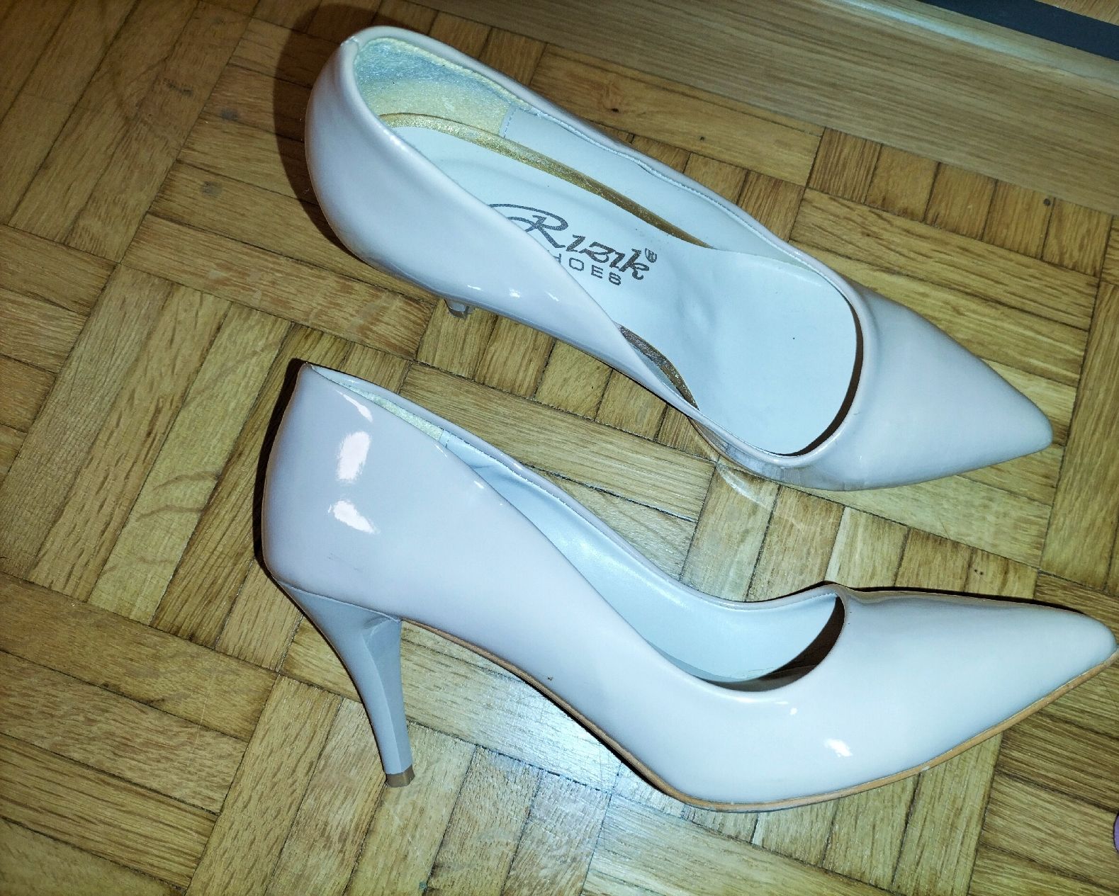 Scarpe da donna: Damen Pumps Grösse 39 – Usato da Goldach venduto da ami_2kwl 2