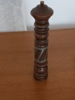 SWISSMADE.  Pfeffermühle aus holz