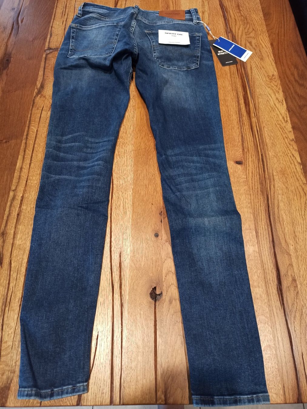 Jack & Jones Jeans: JACK AND JONES Jeans – Nuovo e nell'imballaggio originale da Niederwil AG venduto da Nioc28 1