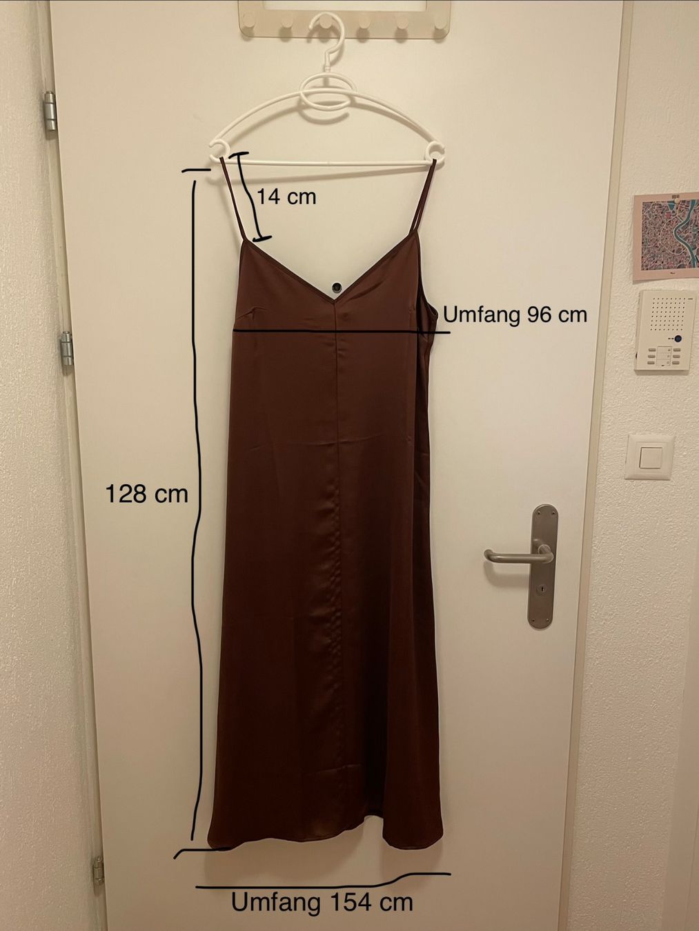 H&M Vestiti: Satin-Kleid – Usato da Zürich venduto da nistam 3
