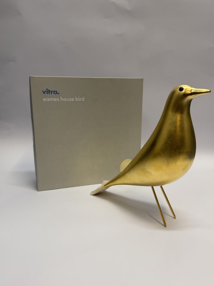 Vitra Statuette: Eames House Bird Gold, Vitra – Nuovo e nell'imballaggio originale da Bottmingen venduto da Ch.Hal