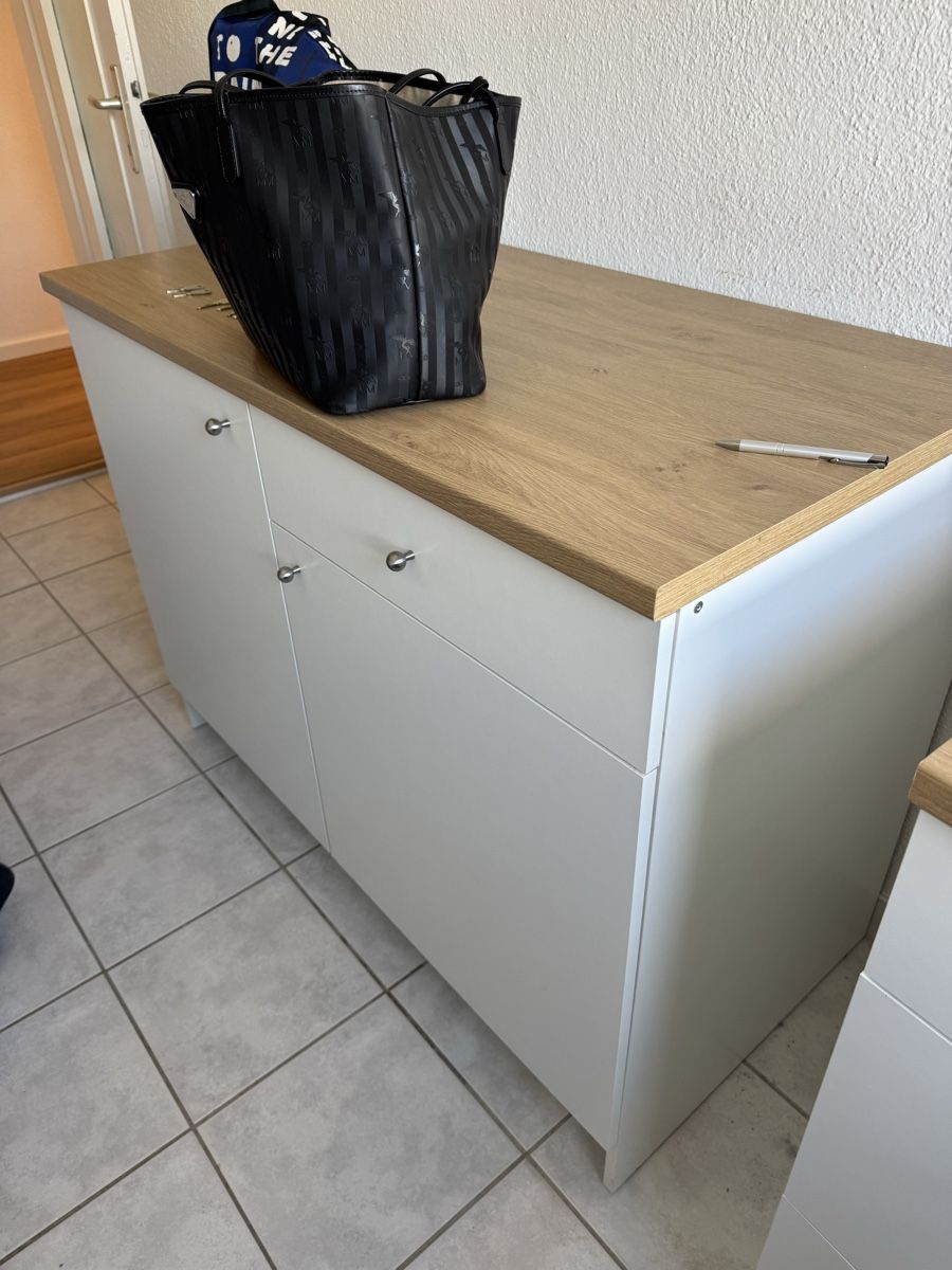 Contenitori & Simili: 2 Kommode mit drei Schubladen weiss Eichenoptik neuwertig – Usato da Zürich venduto da pulapula 2