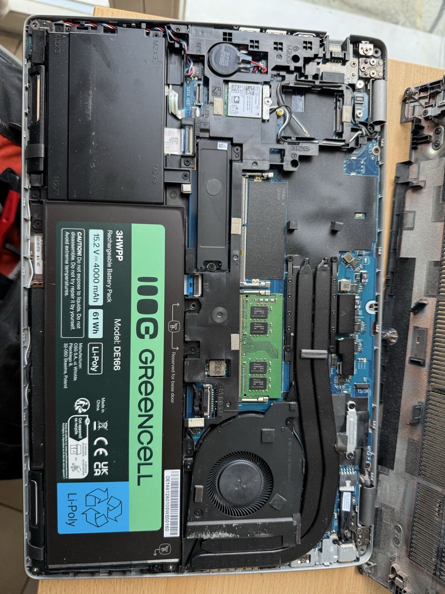 Dell Notebook: Dell Latitude 5511 [DEFEKT] – Difettoso da Egg b. Zürich venduto da drs_tmn9 9