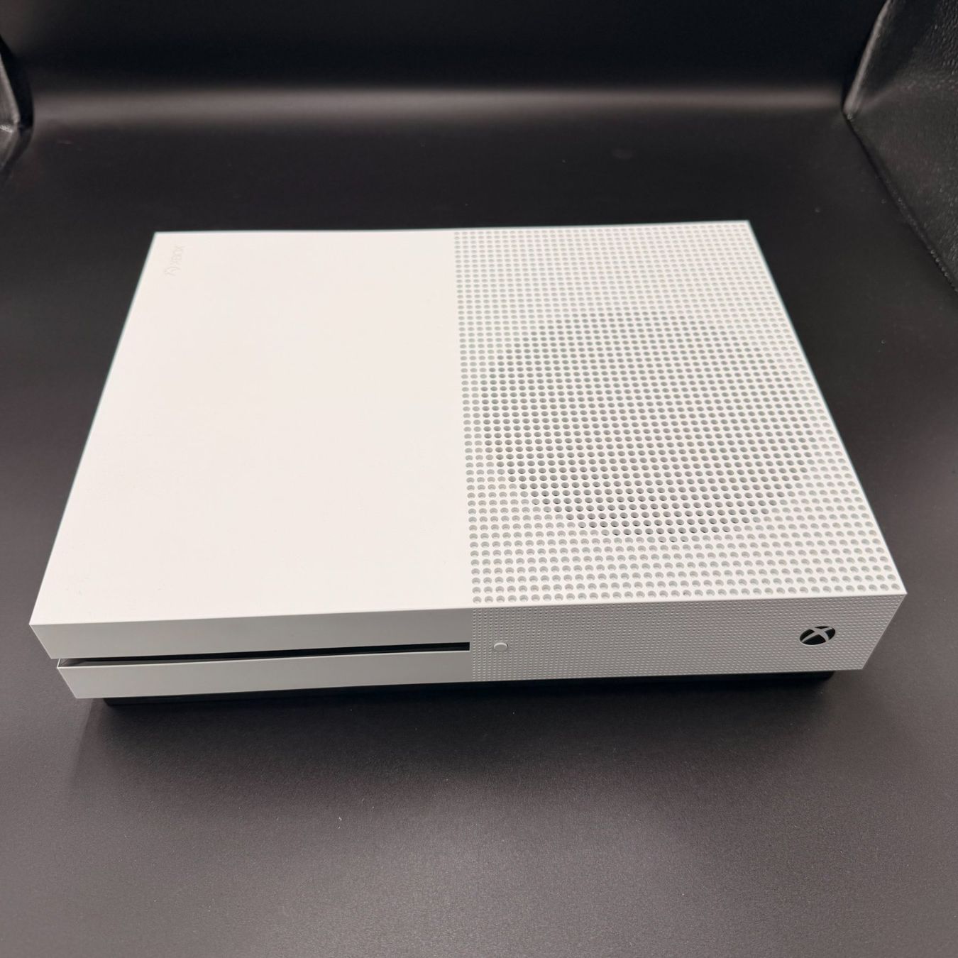 Microsoft Konsolen: Xbox One S Weiss inkl. Controller & Kabel – Gebraucht aus Düdingen von Nerdworld 4