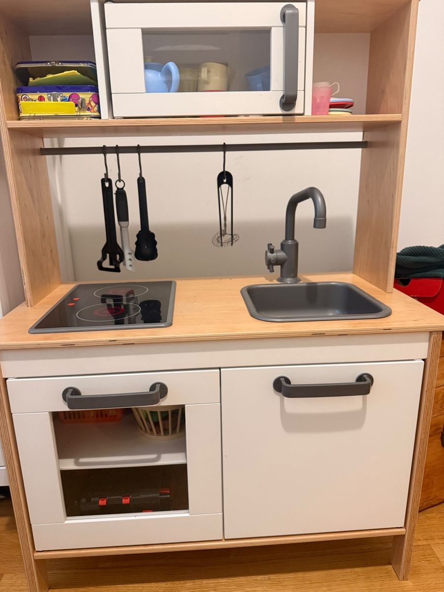 Ikea Spielzeuge: Cuisine IKEA pour enfant – Neu (gemäss Beschreibung) aus Lausanne von XxVincentxX