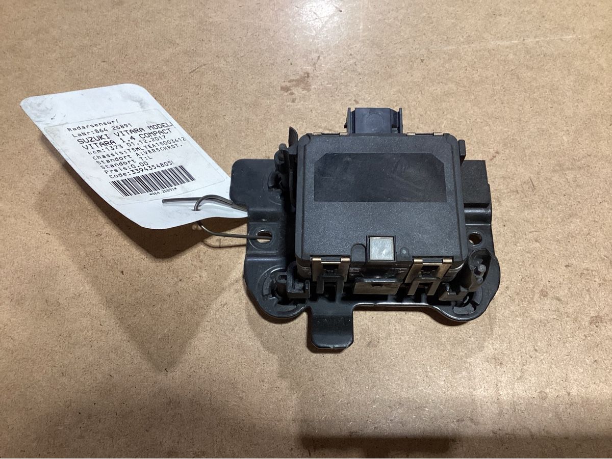 Suzuki Tutti pezzi di ricambio auto: Radarsensor zu Suzuki Vitara 1.4 Compact  – Usato da Reichenburg venduto da T864RX