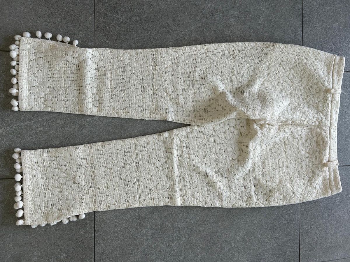 Twinset Pantaloni: Pantaloni pizzo con pon pon – Nuovo (secondo la descrizione) da Castel San Pietro venduto da sof_5f2g 1