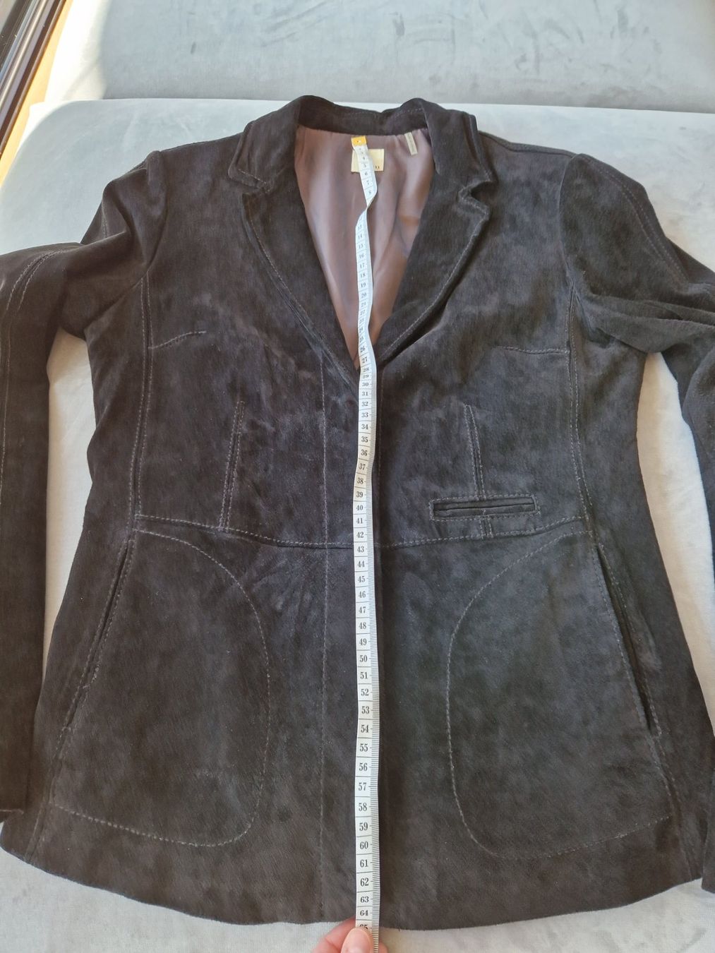Jacken: ecru suede blazer size S color black – Gebraucht aus Adliswil von fashionholic 4