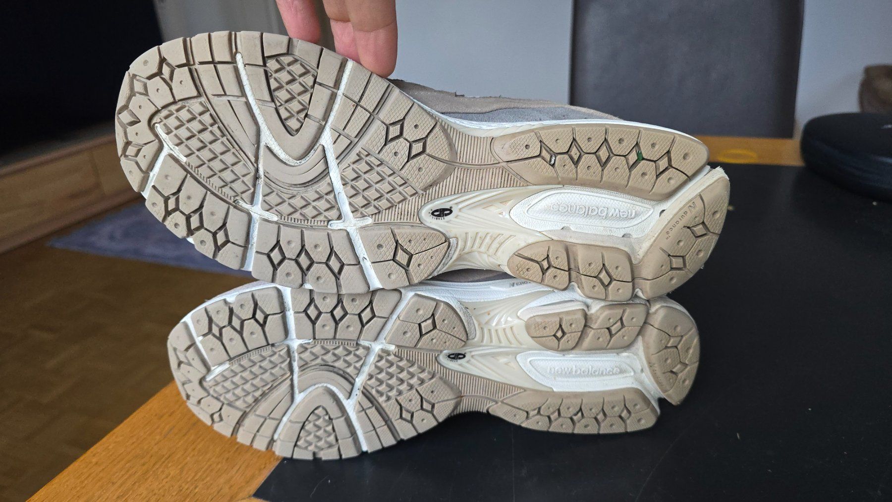 New Balance Herrenschuhe: New Balance 2002R Sneaker  .  EU 44 – Gebraucht aus Wallisellen von theblacksheep 4