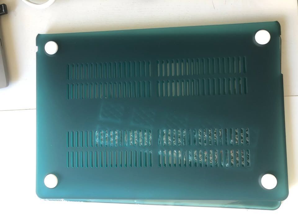 Apple Covers & Borse: Coque MacBook Air 15" - neuf – Nuovo e nell'imballaggio originale da Lausanne venduto da ale_jn6c 2