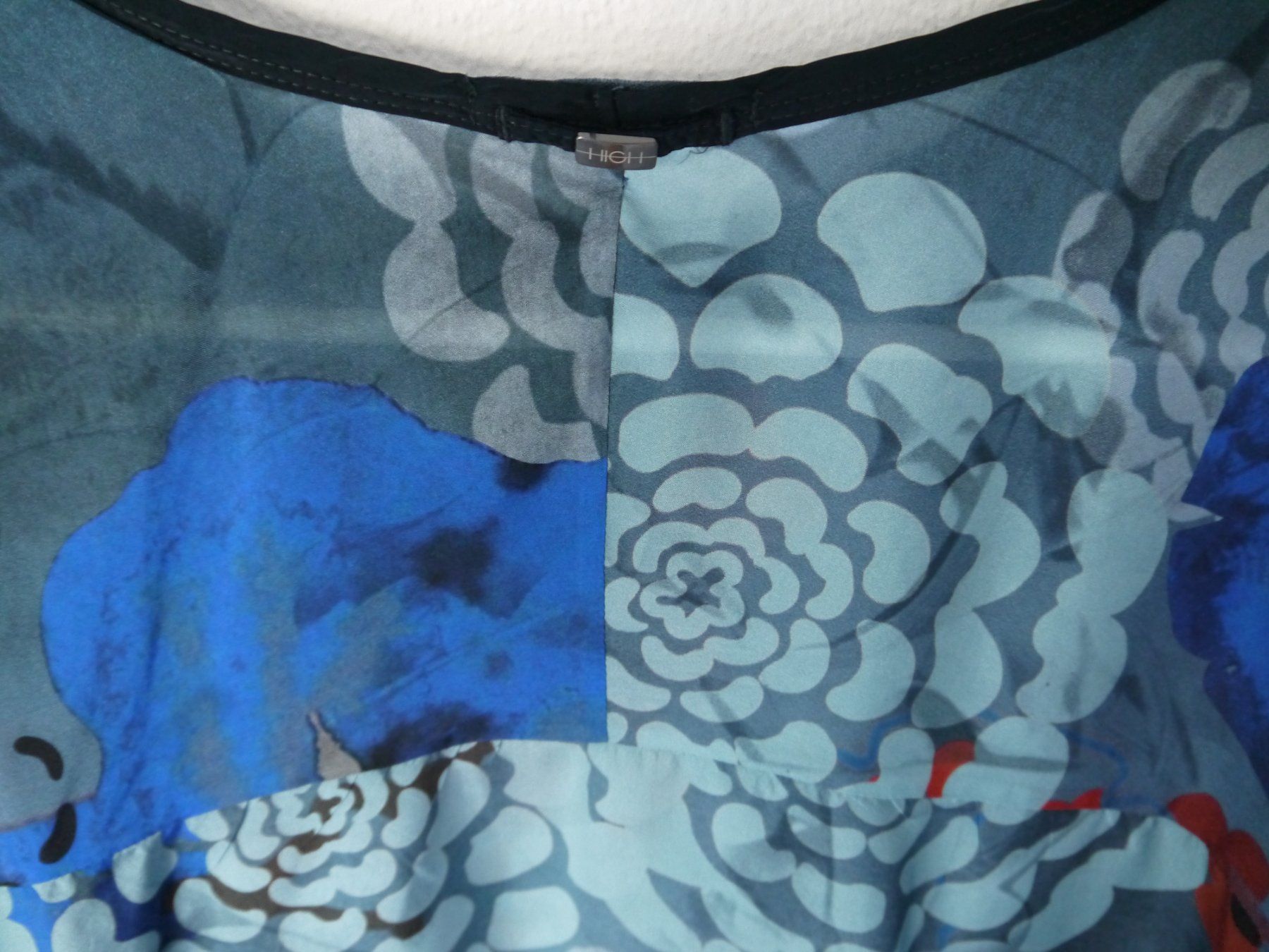 High Camicette: HIGH use Bluse aus Seide – Usato da Hagendorn venduto da Blaf 2