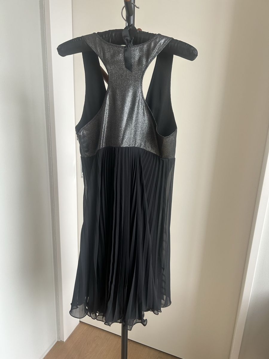 Vestiti: Cocktail Kleid mit dezentem Glanzstoff – Usato da Arbon venduto da Bulgari2011 2