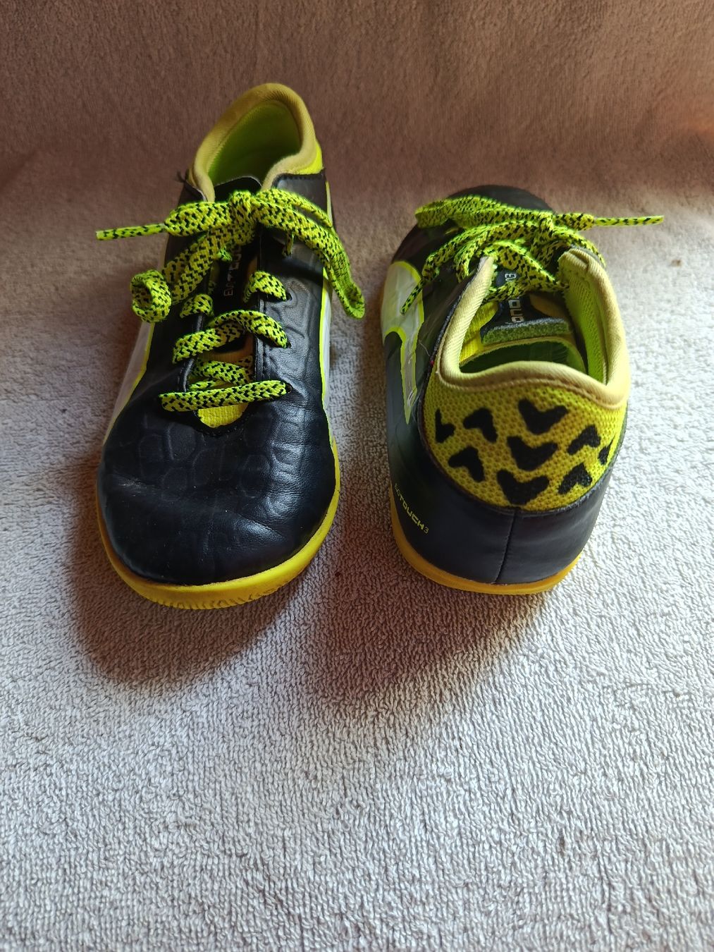 Schuhe für Jungen: Hallenschuhe  – Gebraucht aus Aarwangen von GiLANi 1