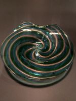 Elegante Muranoschale mit Spiralmuster